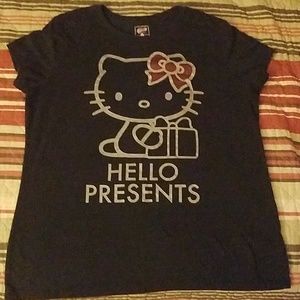 Black old navy hello kitty shirt